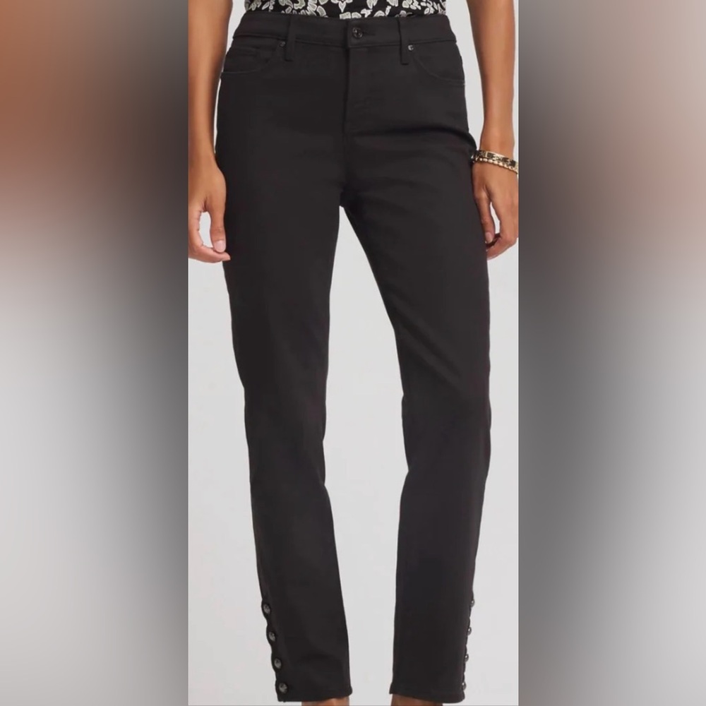 🌻Chico's Black Fabulously Slimming Straight Leg Women's Jeans
